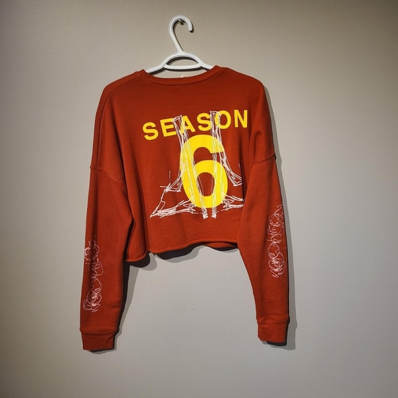 CROP TOP SWEATER by Dissect Music Podcast. - Picture 2 of 4